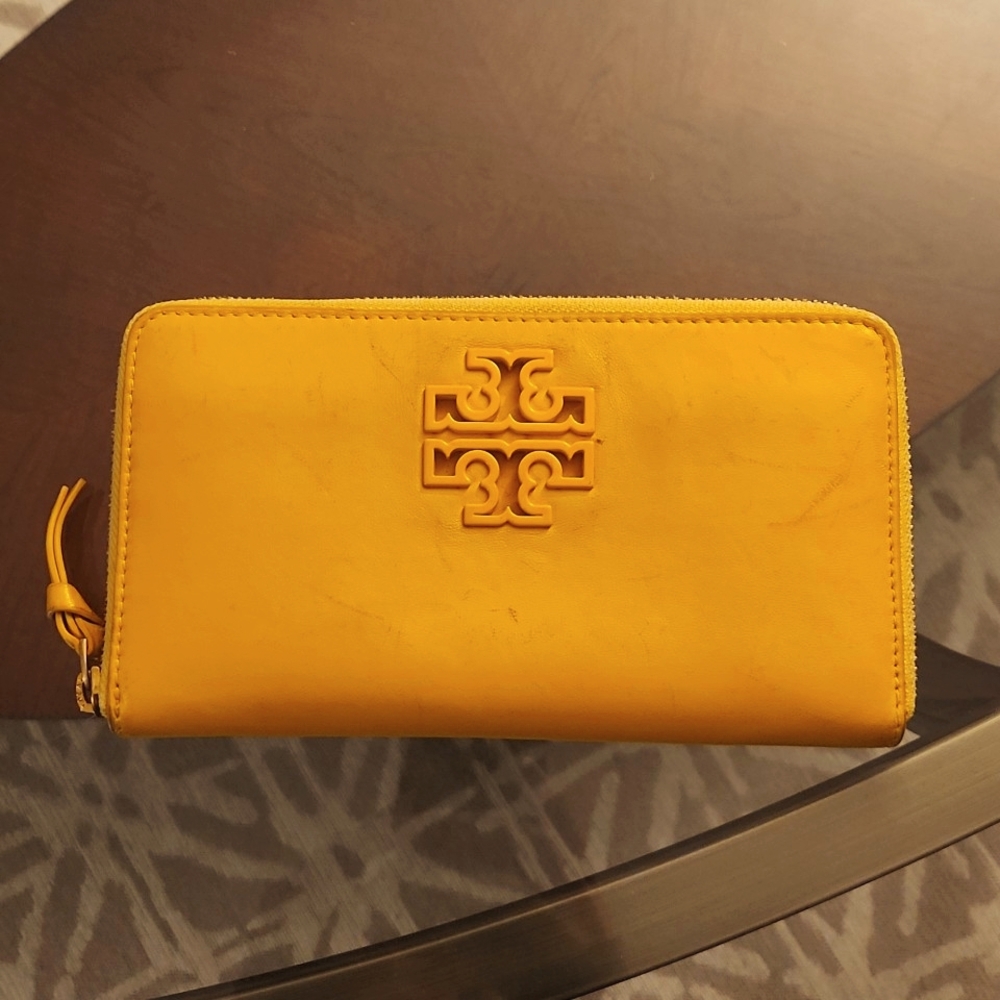 Tory Burch Wallet